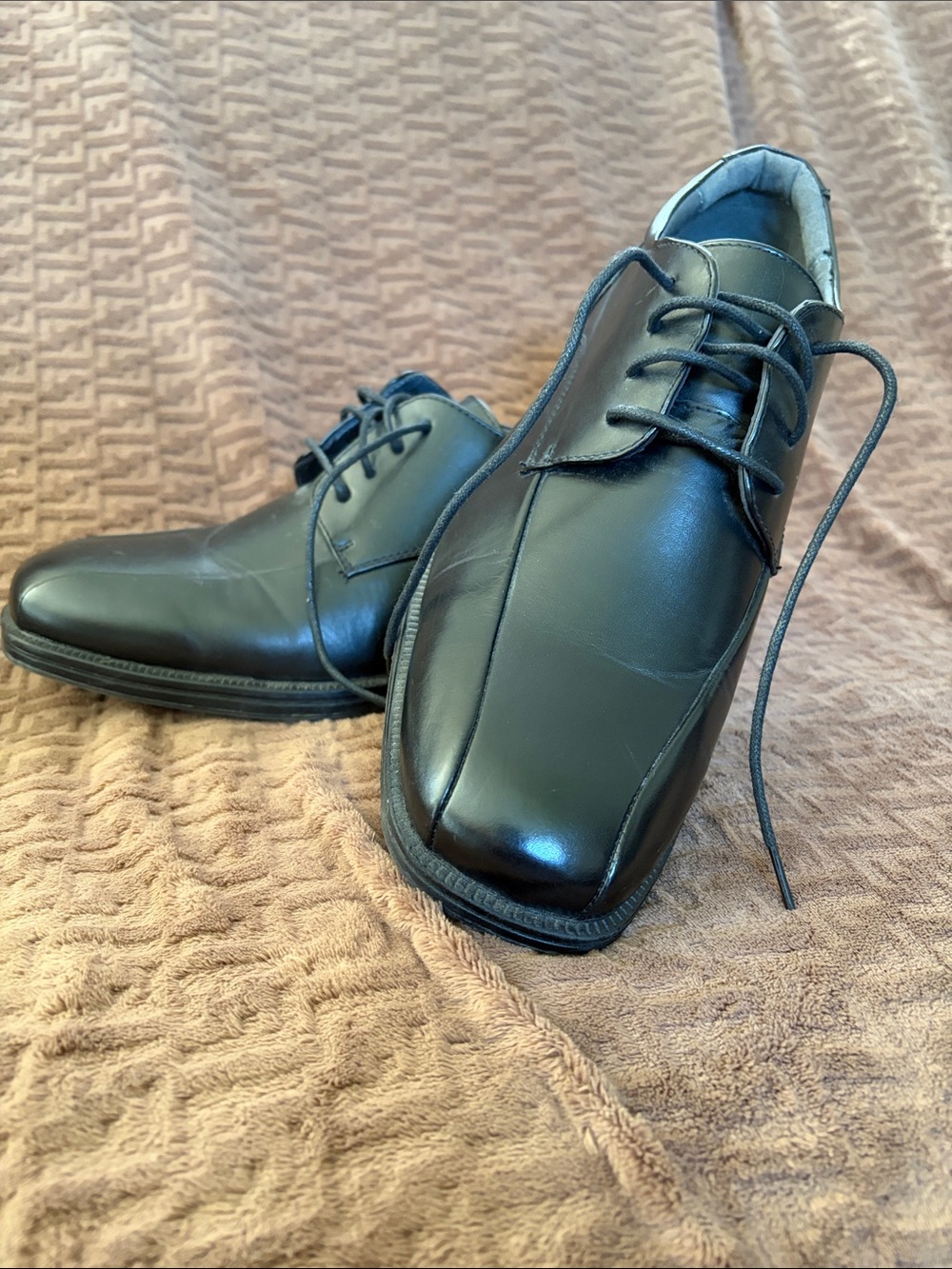 Classic Black Men's Lace-Up Dress Shoes
